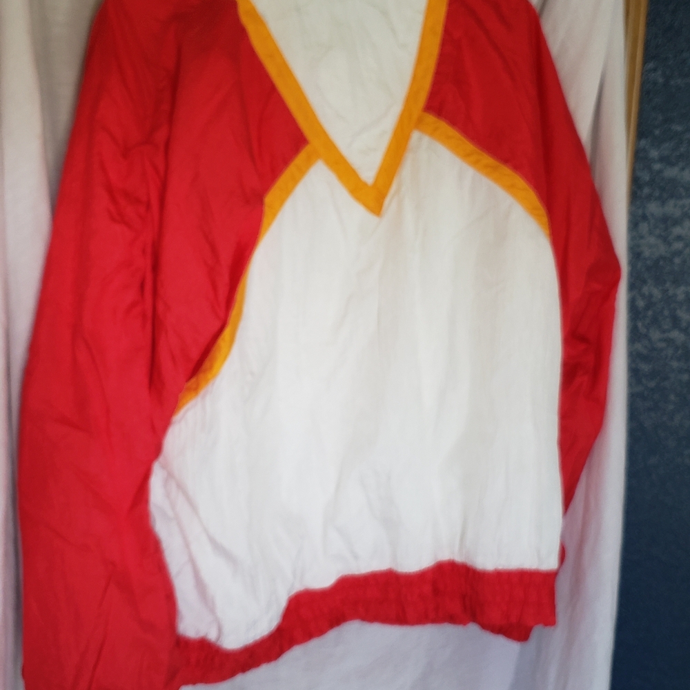 Vintage 1980's Retro Throwback Windbreaker. Lightweight. Red And White - Picture 5 of 6